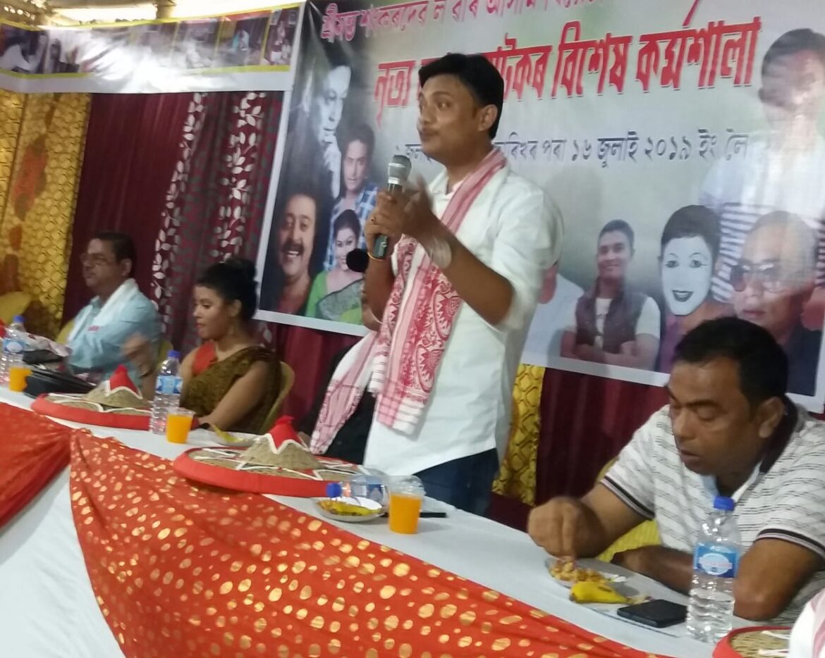 0ae551a6-19dd-4e3f-ab50-fcf99fb09fc3