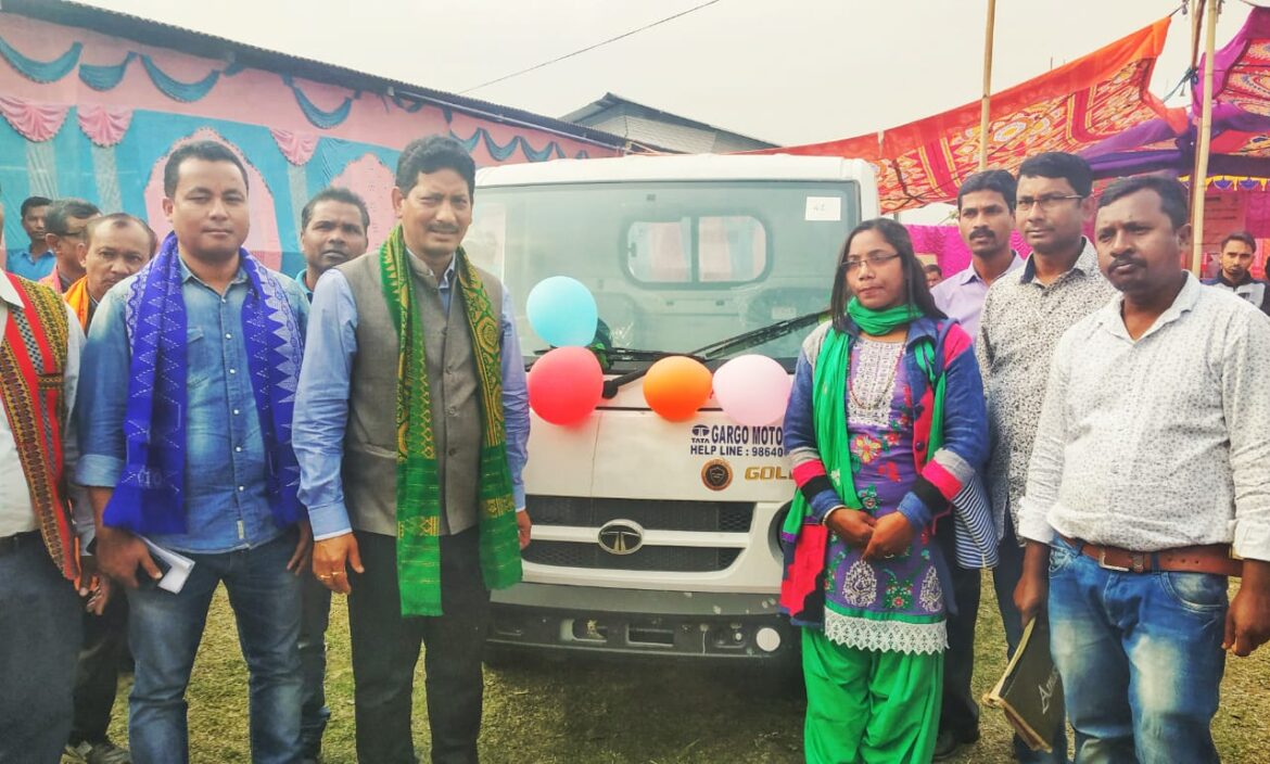 4eff30dc-0c3d-44c0-ba06-7c1047b9556a