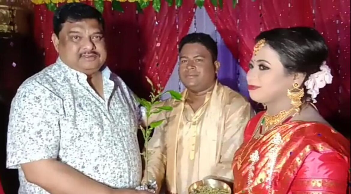 cb649ded-c5b0-4ac2-a394-0f70167bb74b